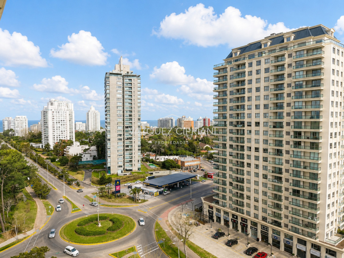 Apartamento ID.33 - Departamento de 3 dormitorios en venta en Punta del Este