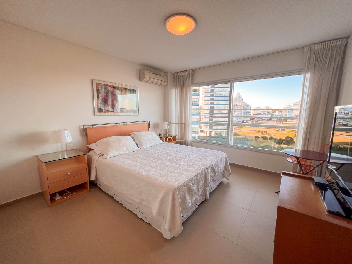 Apartamento ID.331 - Piso frente al mar en torre de categoría - 3 dormitorios 2 baños