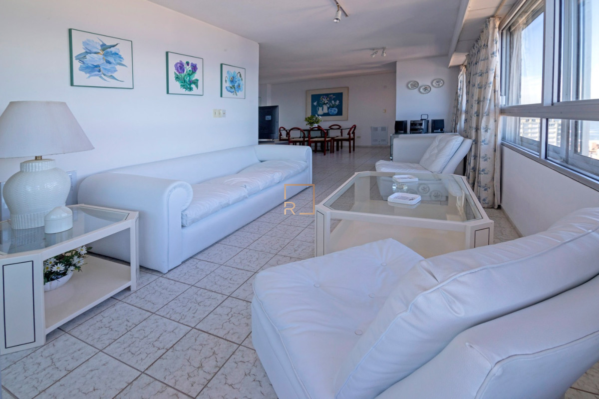 Apartamento ID.27 - Torre Van gogh con vista al mar 