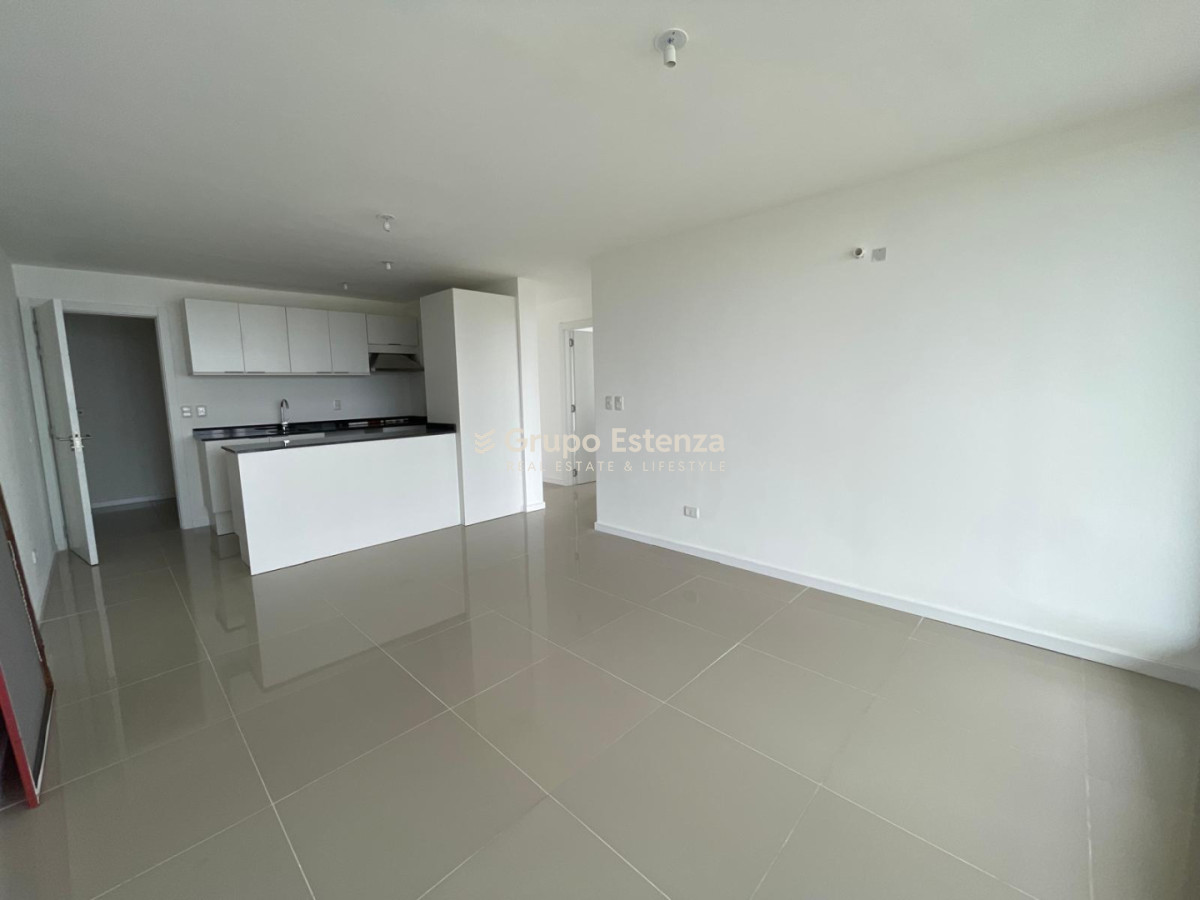 Apartamento ID.708 - Oportunidad sobre Avenida Roosevelt