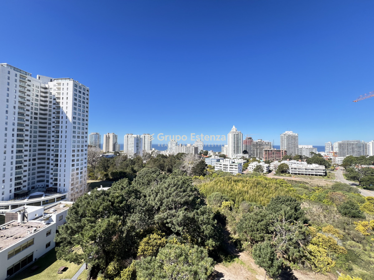 Apartamento ID.515 - View II Piso alto con vista Alquiler Anual