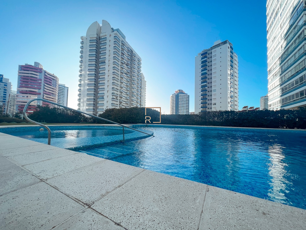 Apartamento ID.331 - Piso frente al mar en torre de categoría - 3 dormitorios 2 baños