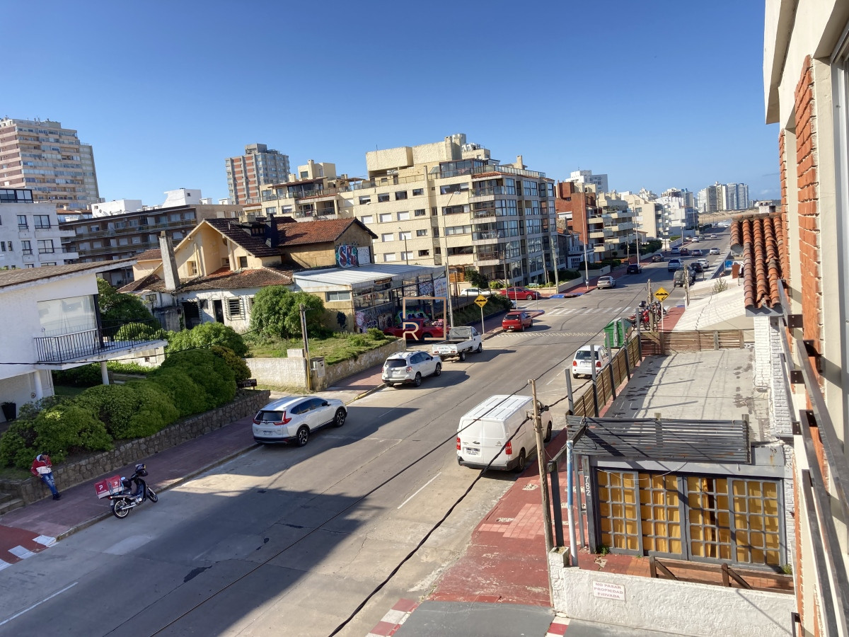 Apartamento ID.447 - Alquiler anual Peninsula 