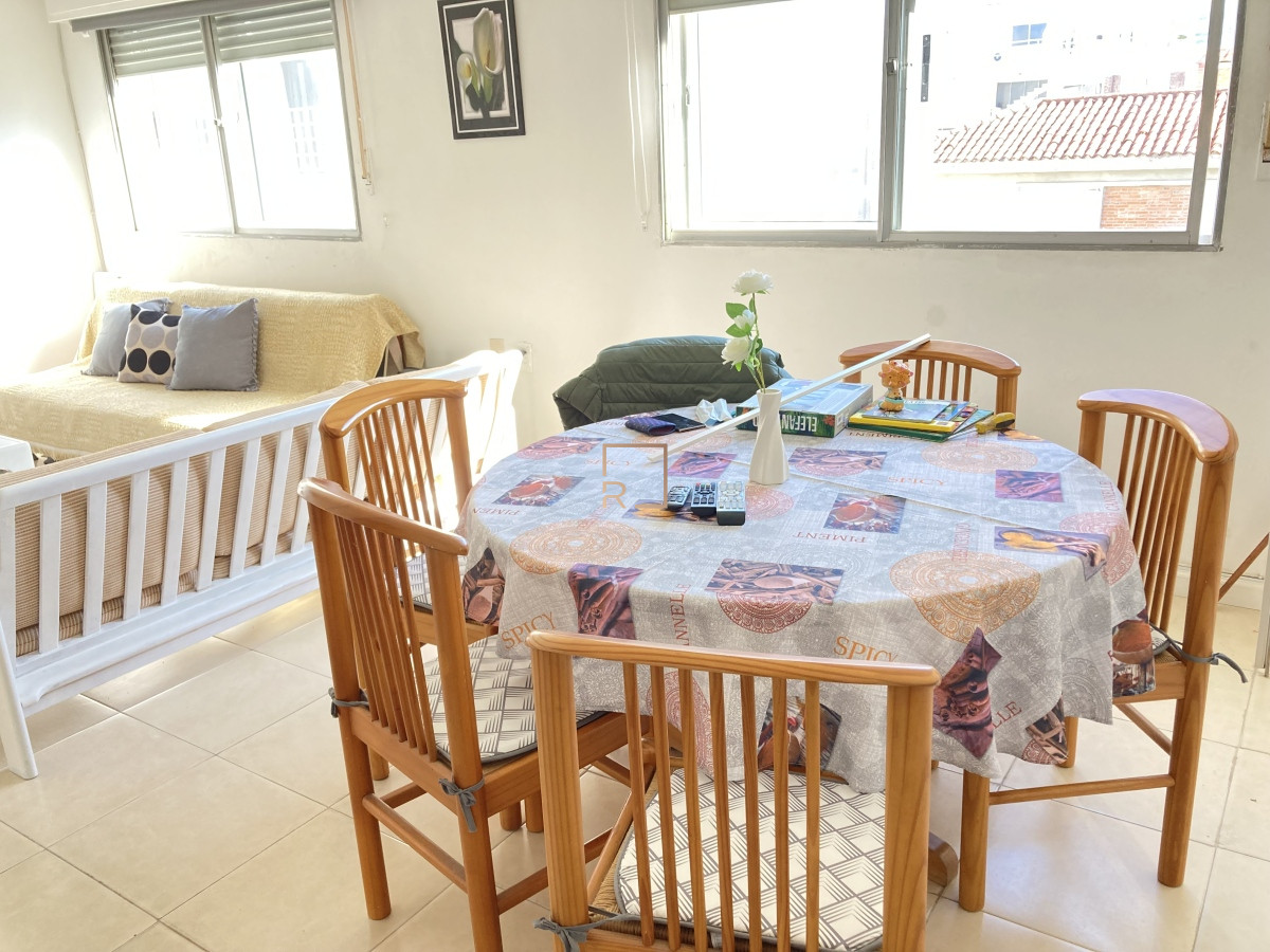 Apartamento ID.447 - Alquiler anual Peninsula 