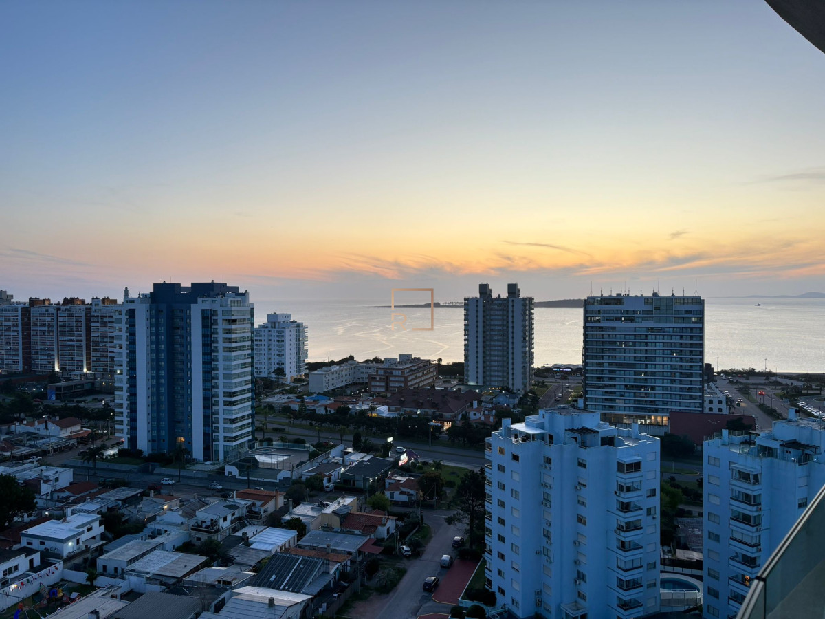 Apartamento ID.462 - Artower piso alto
