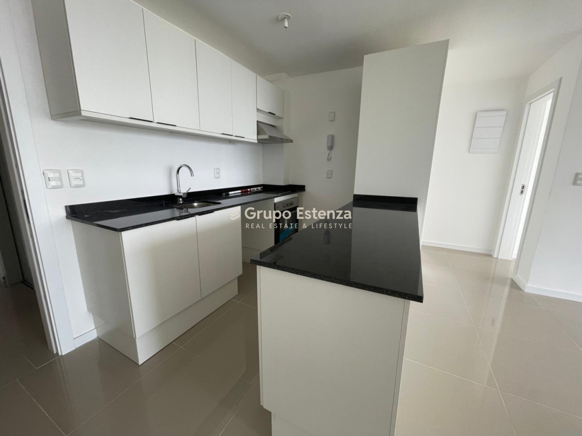 Apartamento ID.708 - Oportunidad sobre Avenida Roosevelt