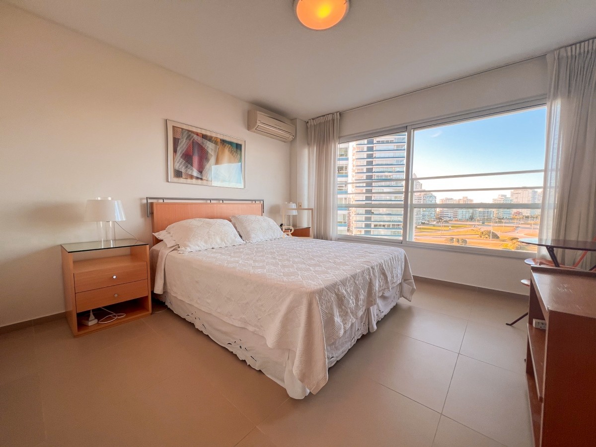 Apartamento ID.331 - Piso frente al mar en torre de categoría - 3 dormitorios 2 baños