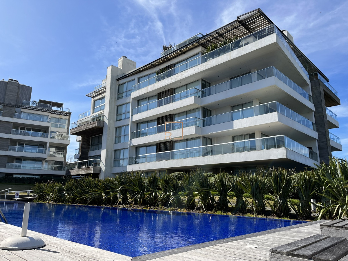 Apartamento ID.338 - Primera Línea Brava