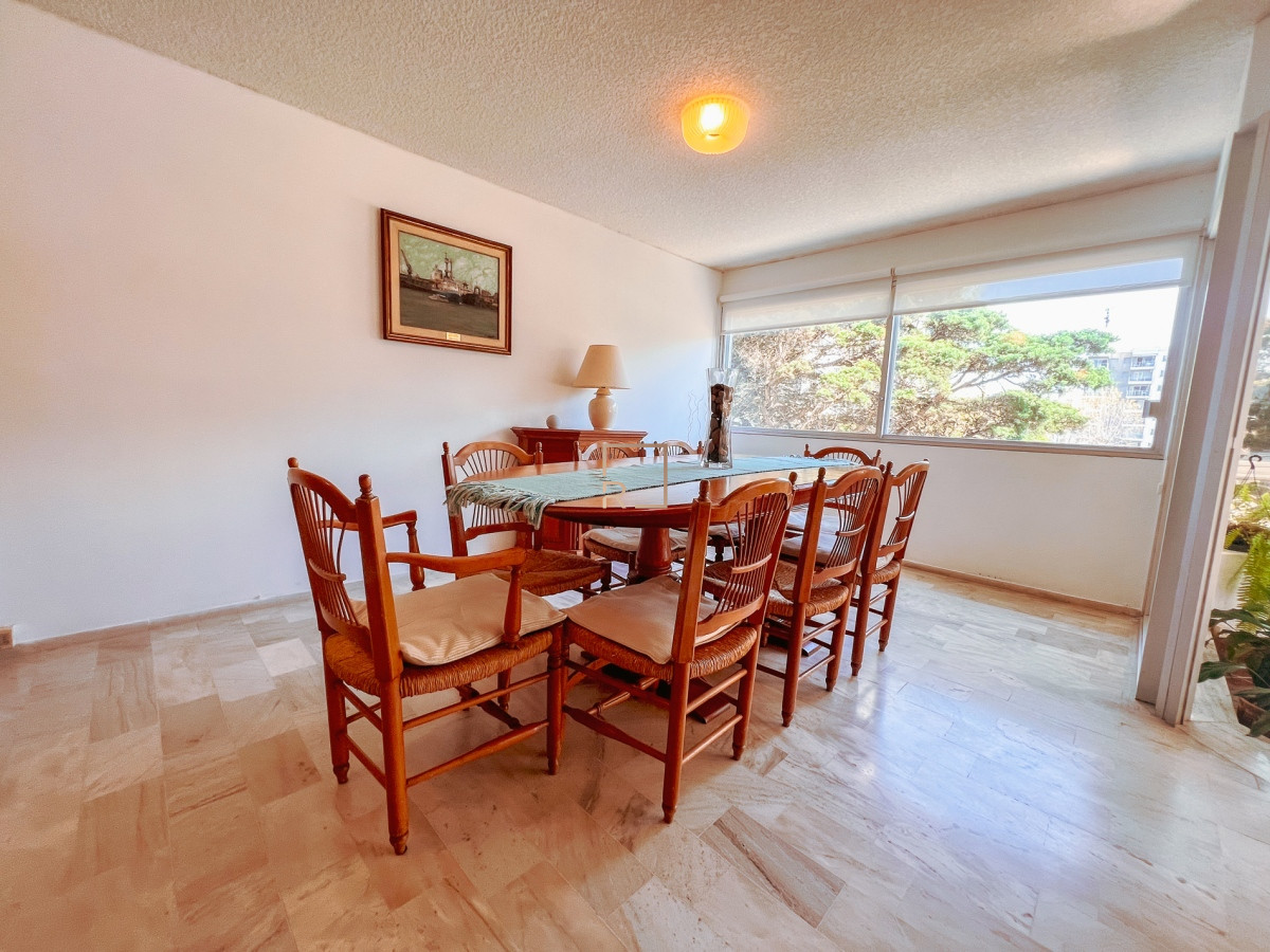 Apartamento ID.382 - Alquiler ANUAL en Punta del Este - 3 dormitorios - Amenities de lujo 