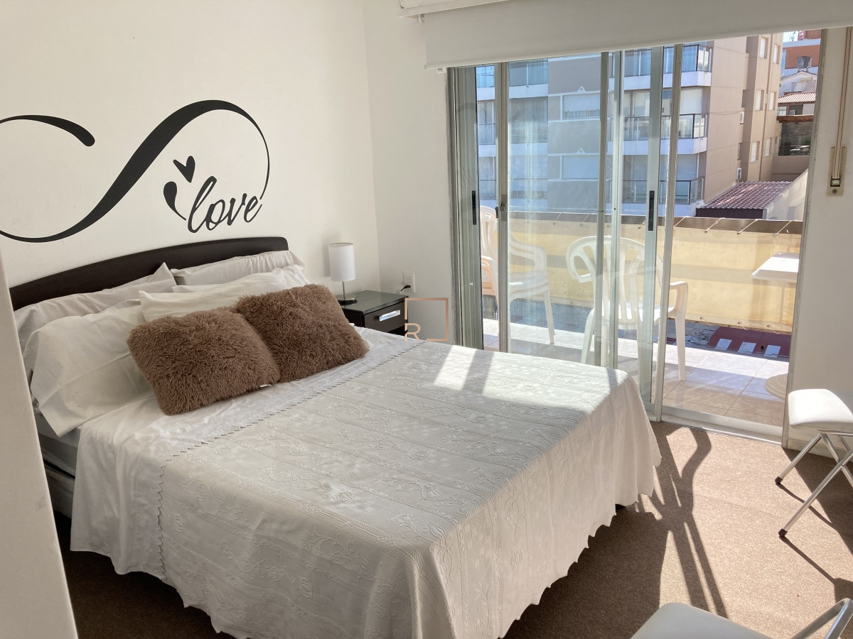 Apartamento ID.447 - Alquiler anual Peninsula 