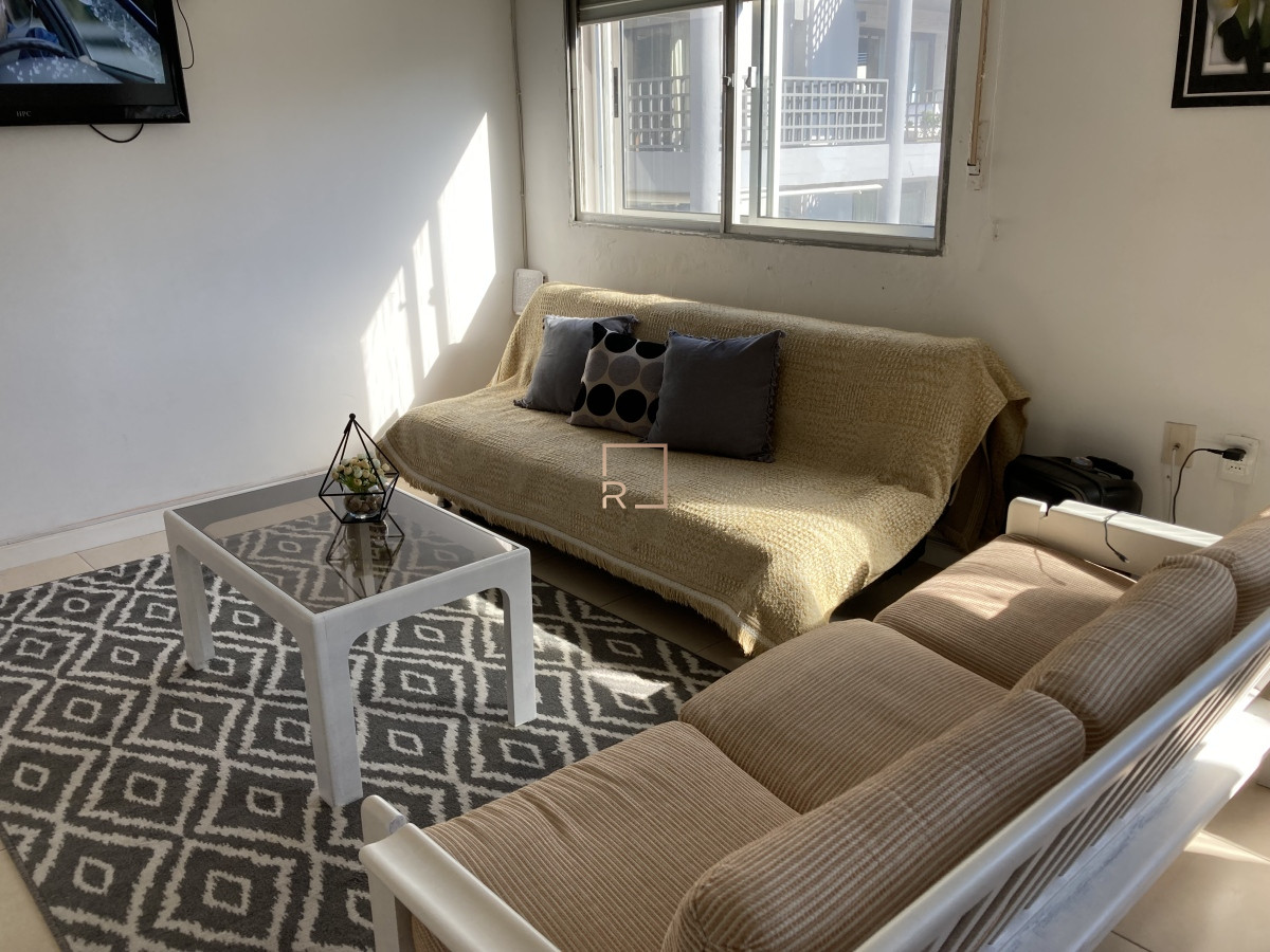 Apartamento ID.447 - Alquiler anual Peninsula 