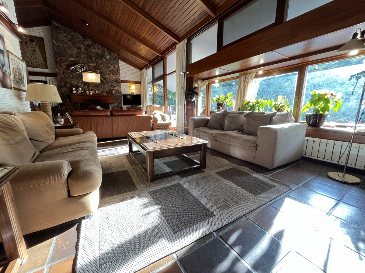 Casa ID.140 - Hermosa casa en Playa Mansa 