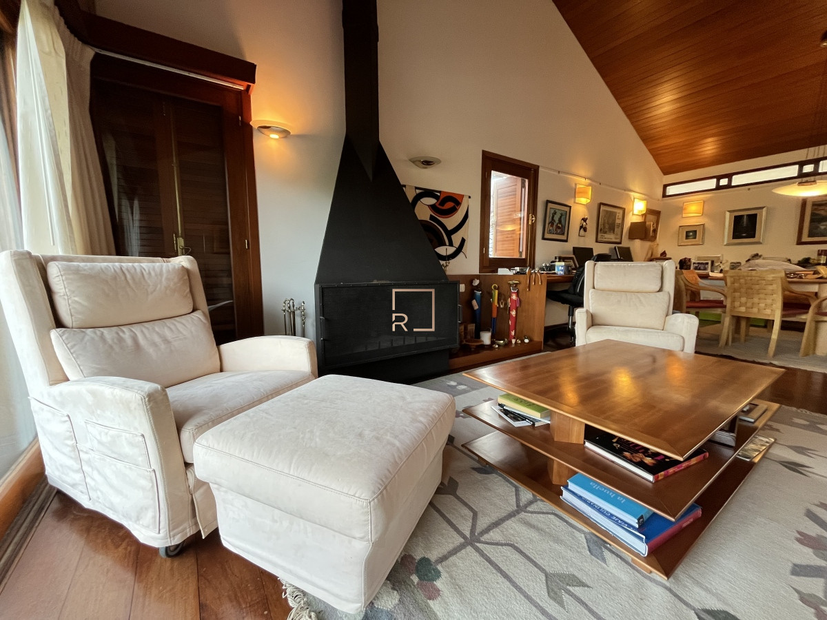 Casa ID.140 - Hermosa casa en Playa Mansa 