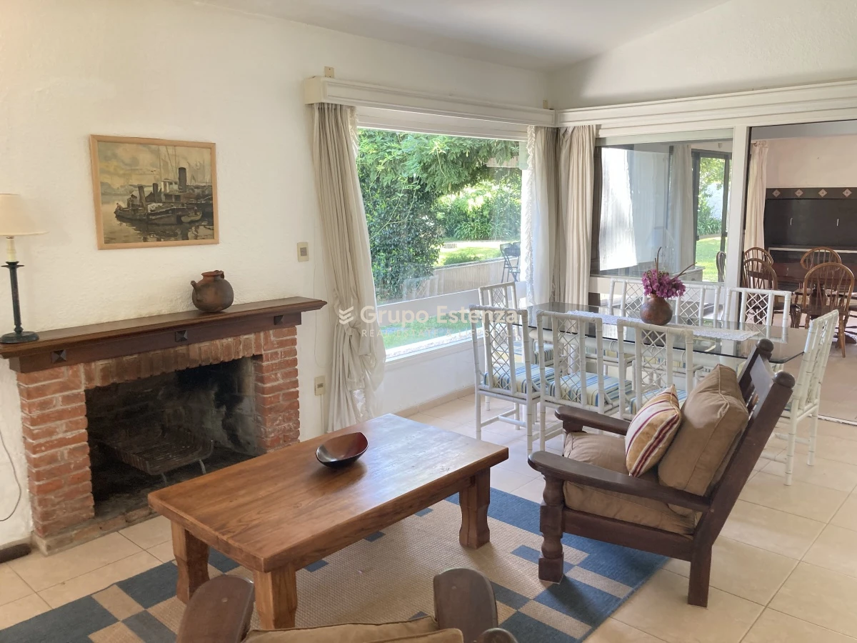 Casa ID.357 - Casa en alquiler para empresa