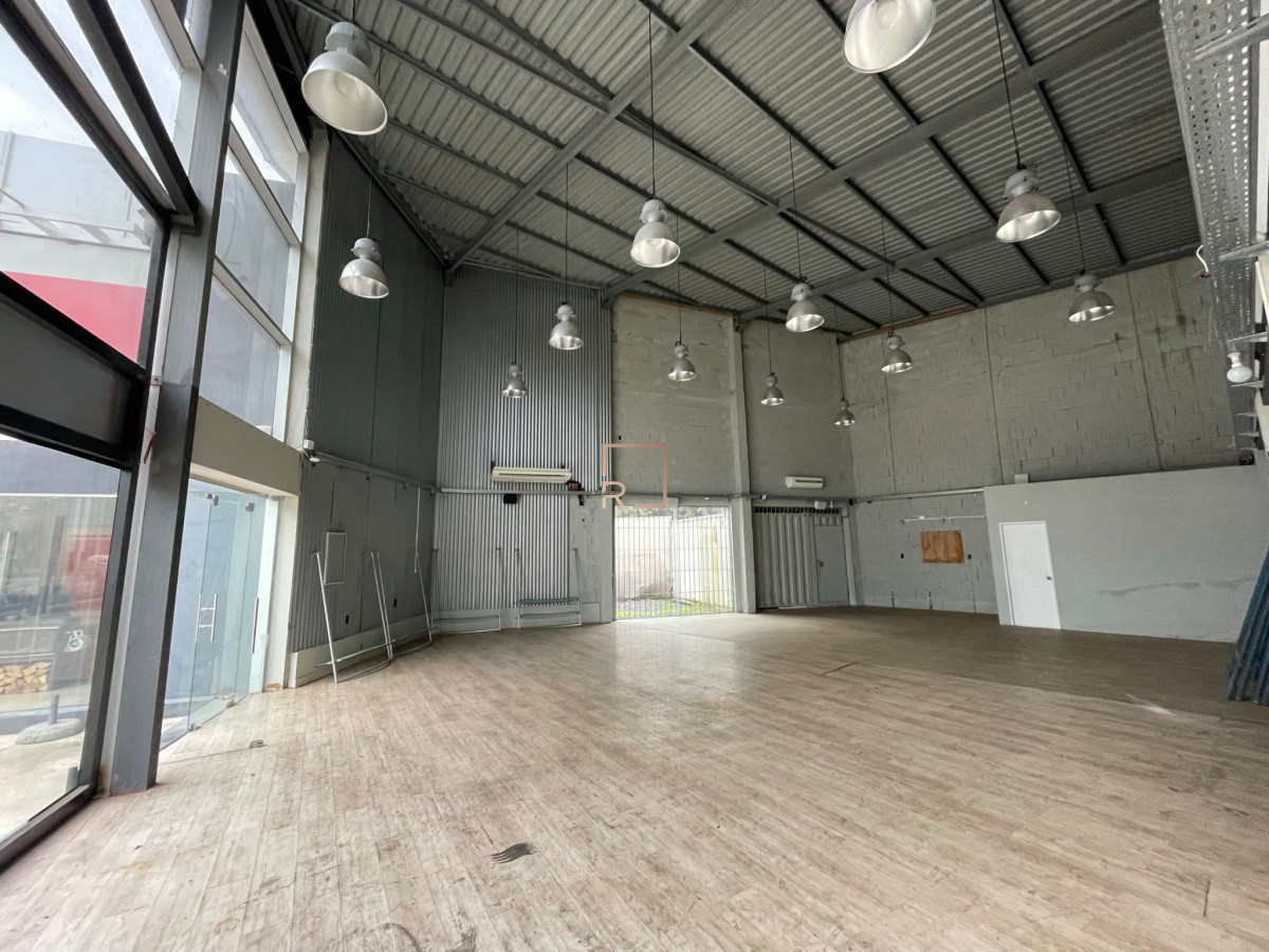 Local Comercial ID.262 - EXCELENTE LOCAL COMERCIAL EN ALQUILER