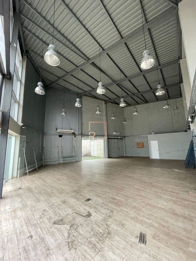 Local Comercial ID.262 - EXCELENTE LOCAL COMERCIAL EN ALQUILER