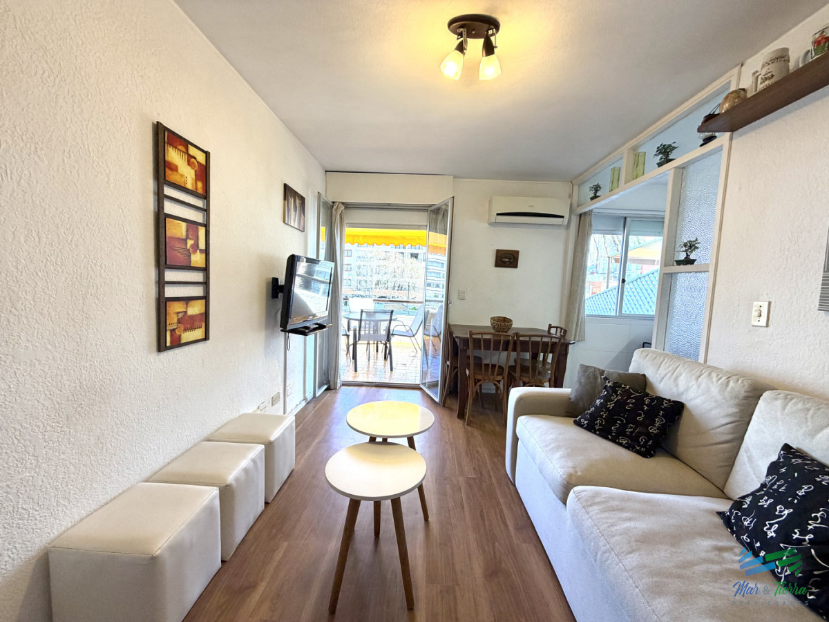 Apartamento ID.5764 - Un dormitorio en venta con gran terraza en Peninsula. 