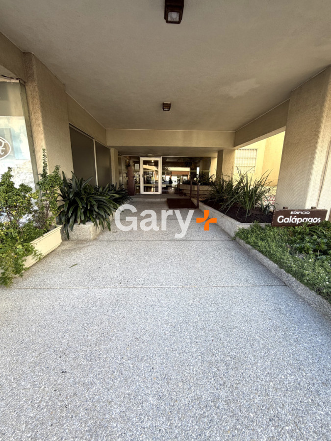 Apartamento ID.29379 - Un dormitorio en venta con gran terraza en Peninsula. 
