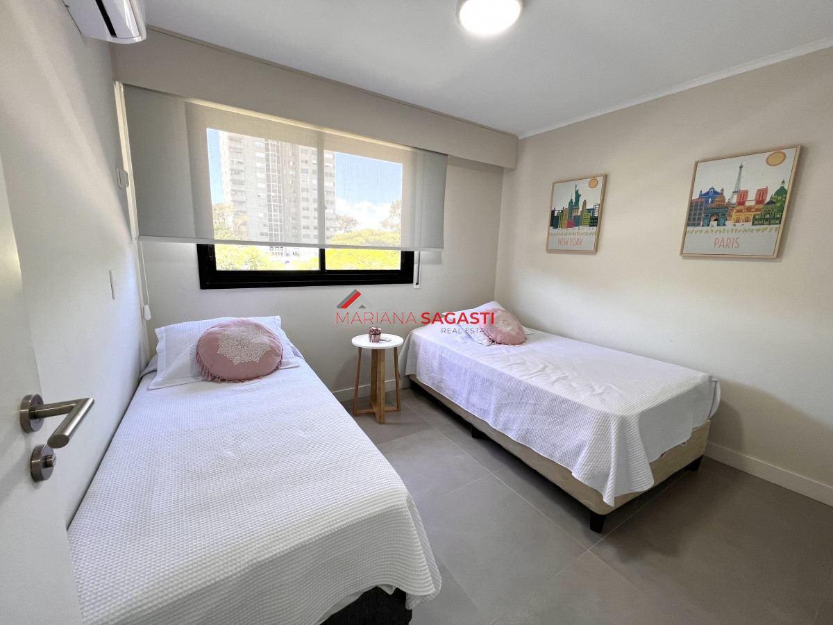 Apartamento ID.3707 - Venta apartamento con servicios 2 dormitorios 2 baños. Piscina. 