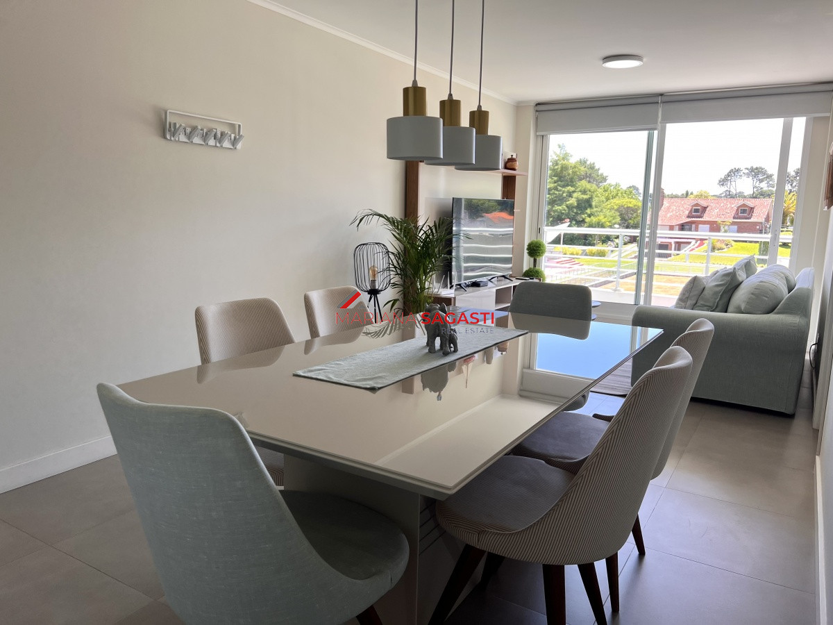 Apartamento ID.3707 - Venta apartamento con servicios 2 dormitorios 2 baños. Piscina. 