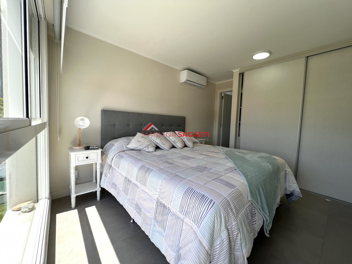 Apartamento ID.3707 - Venta apartamento con servicios 2 dormitorios 2 baños. Piscina. 