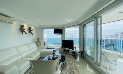 Apartamento en venta en de  3 dormitorios en Casino Tower, Playa Mansa,  Punta del Este