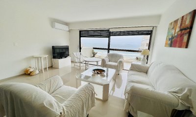 Apartamento  Península Playa Brava alquiler y venta. Punta del Este.