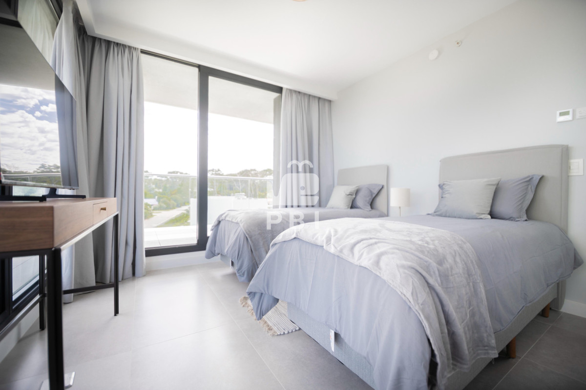 VmVuZXRpYW4gZW4gdmVudGEgdHJlcyBzdWl0ZXMgeSBkZXBlbmRlbmNpYS4gUHVudGEgZGVsIEVzdGUgIC0gVmVuZXRpYW4gIC0gUmVmIDogUEJJMTUwNzQ=