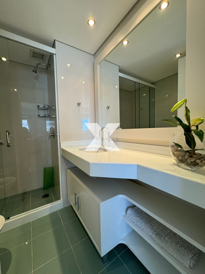 Apartamento ID.532 - Apartamento en venta 4 dormitorios y serv. Torre Aquarela. 