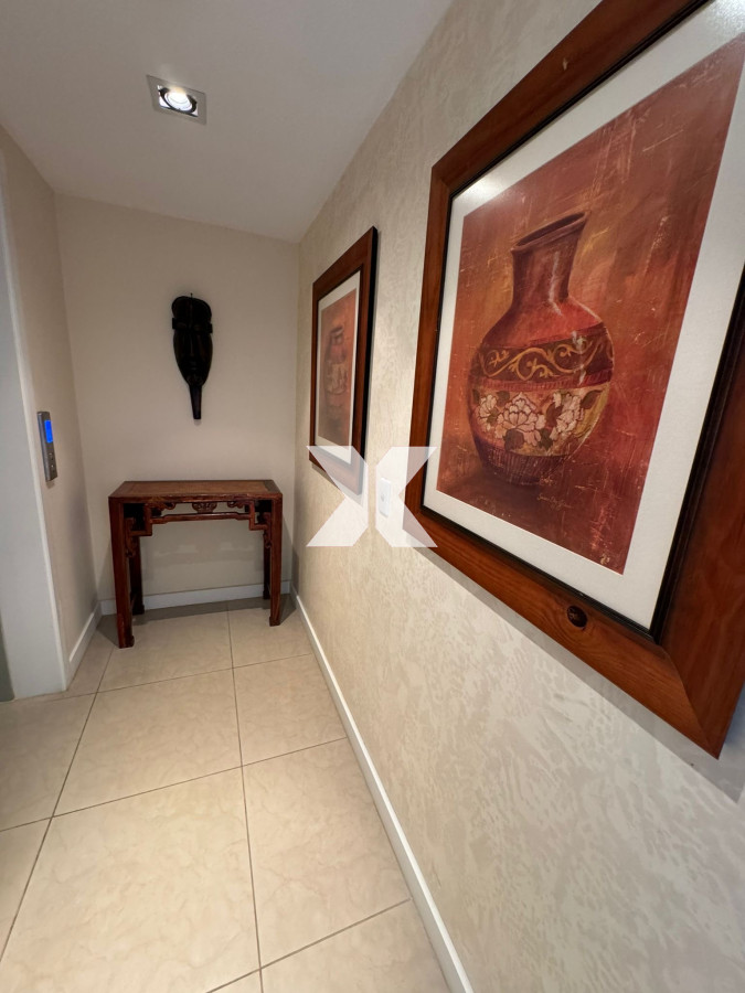 Apartamento ID.532 - Apartamento en venta 4 dormitorios y serv. Torre Aquarela. 
