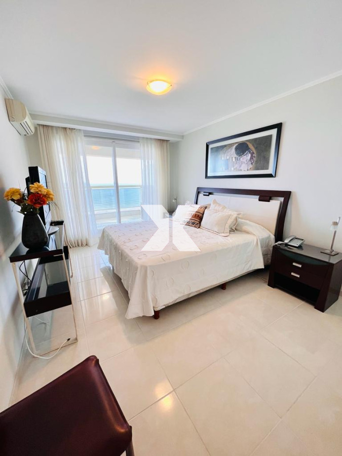 Apartamento ID.431 - Le Jardin apartamento en venta de 3 dormitorios. Vista al mar.