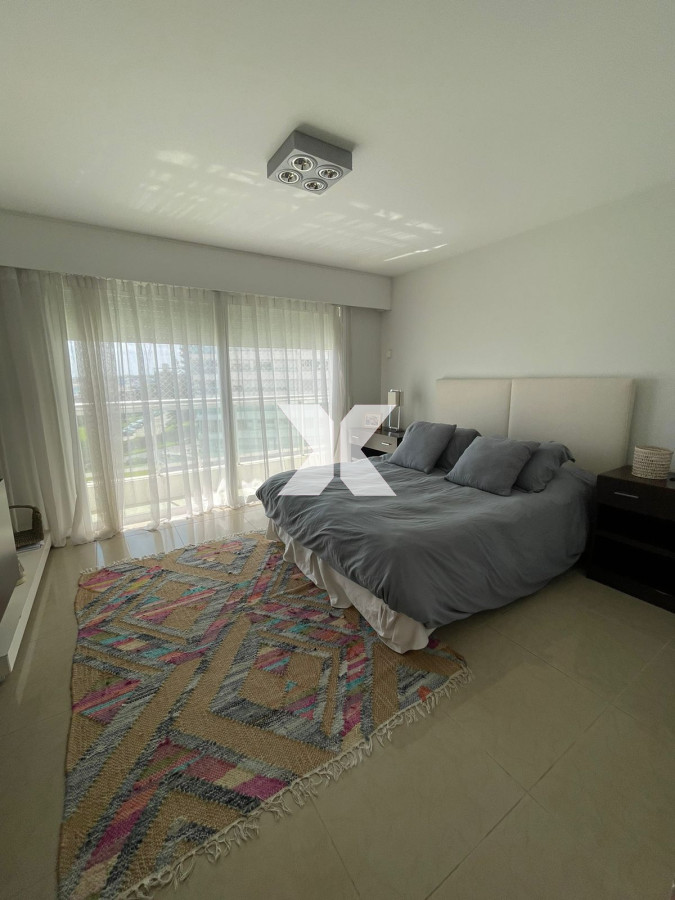 Apartamento ID.538 - Torre Aquarela 3 dormitorios y dependencia en alquiler febrero 2024.
