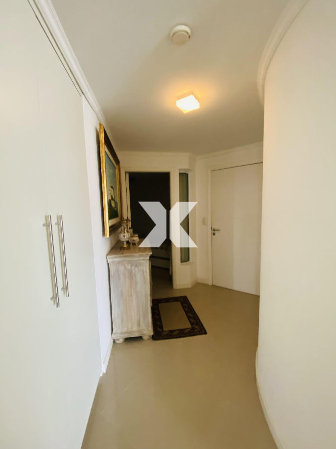 Apartamento ID.570 - Casino Tower  en venta  vista la mar  3 dormitorios 2 baños Punta del Este