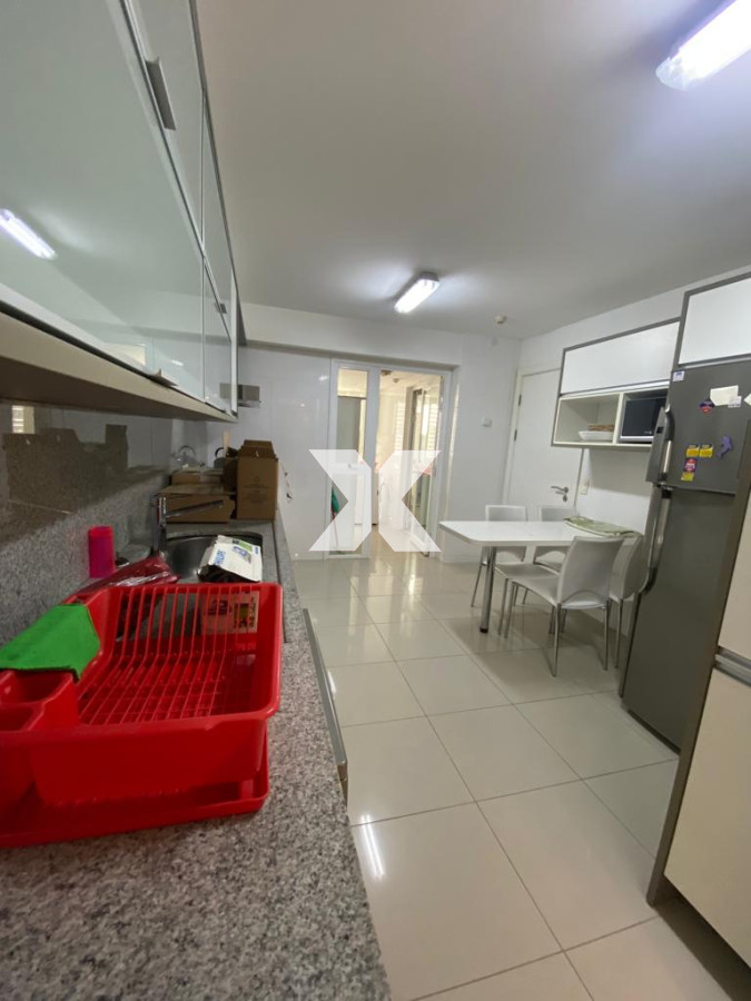 Apartamento ID.537 - Aquarela apartamento en alquiler anual 3 dormitorios y dependencia. Punta del Este.