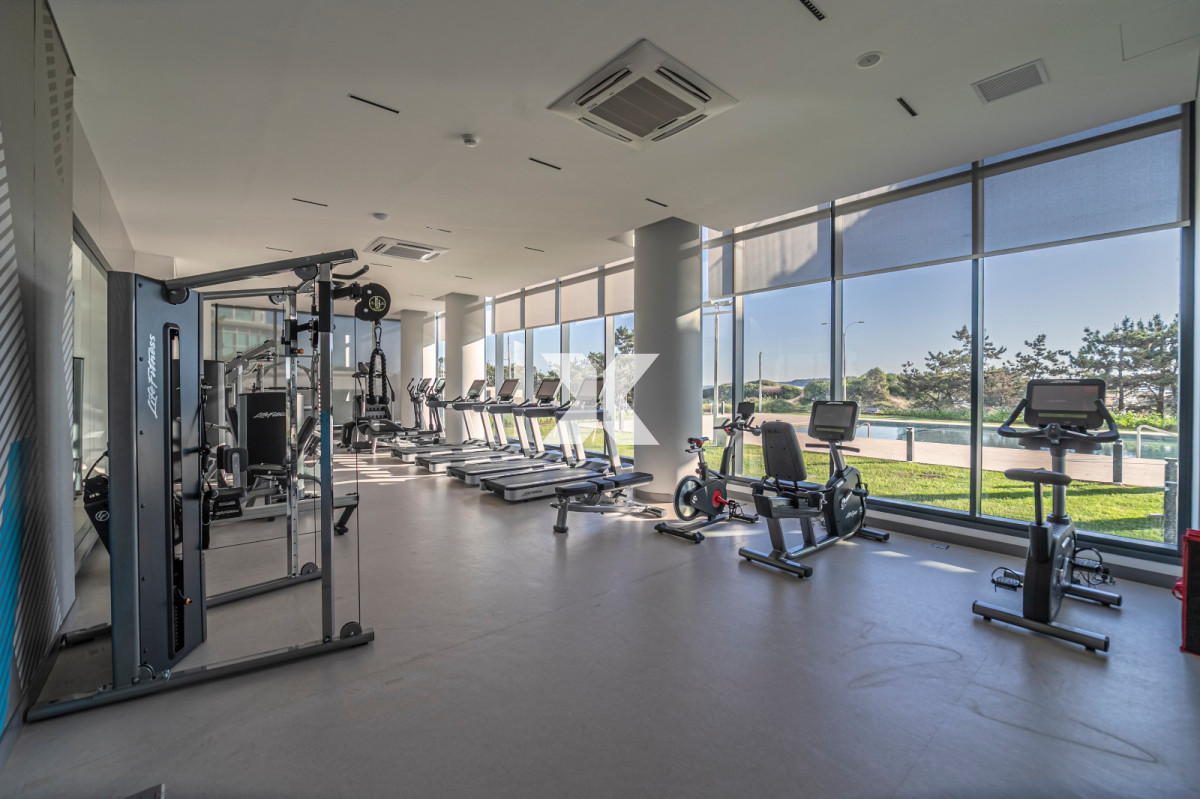 Apartamento ID.569 - Apartamento en venta 2 dormitorios Playa Mansa vista - Venetian - a estrenar - frente al mar- lujo