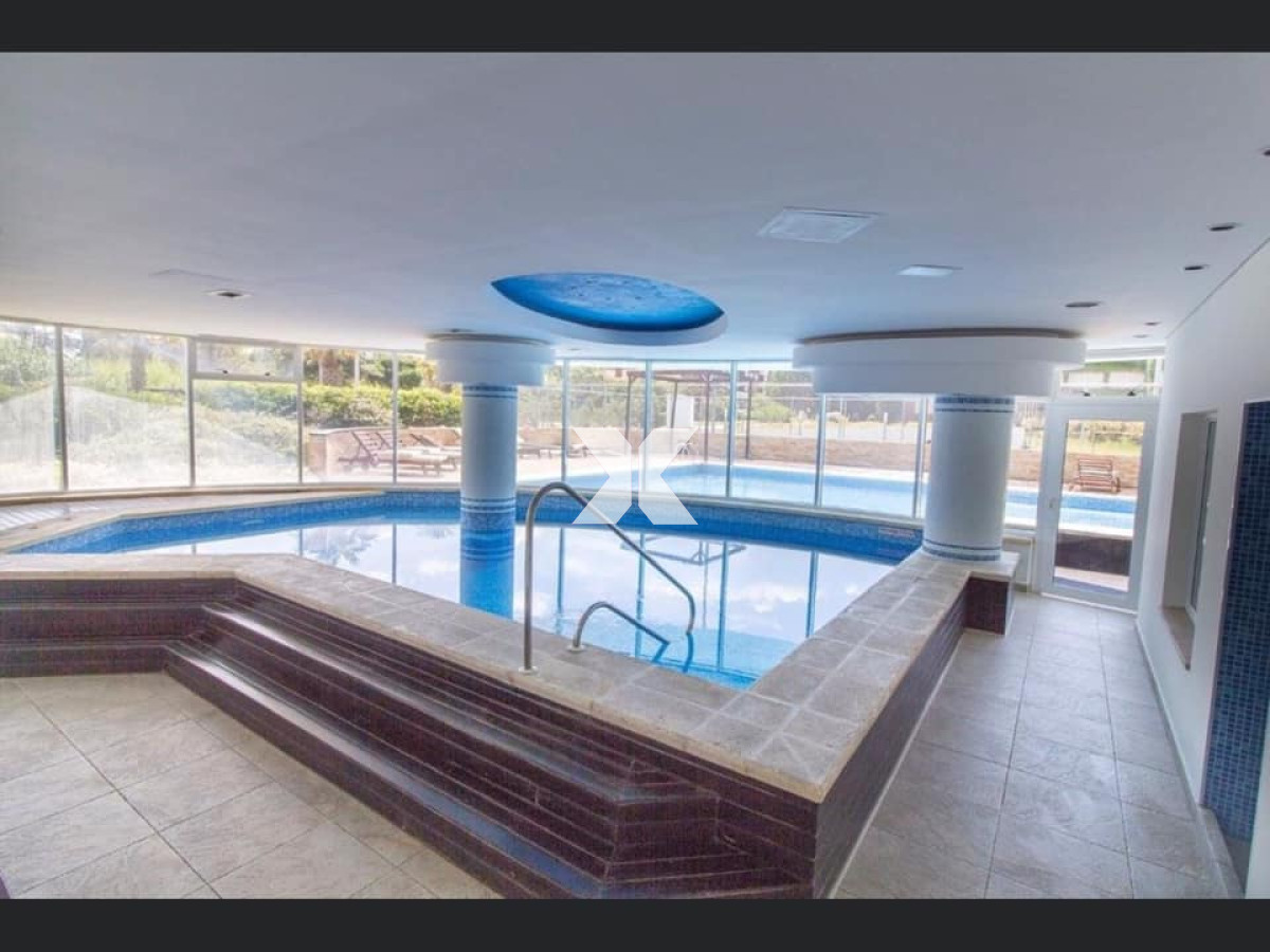Apartamento ID.570 - Casino Tower  en venta  vista la mar  3 dormitorios 2 baños Punta del Este