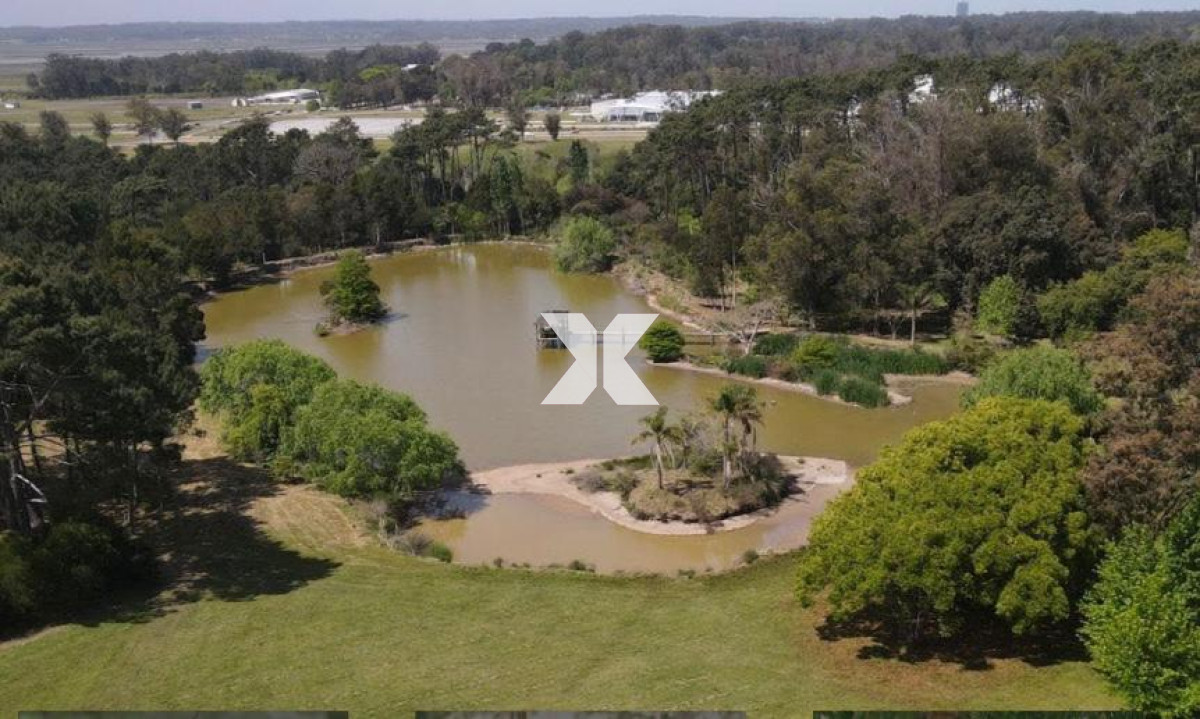 Apartamento ID.423 - Aquarela apartamento en venta de 4 dormitorios  Punta del Este Financia
