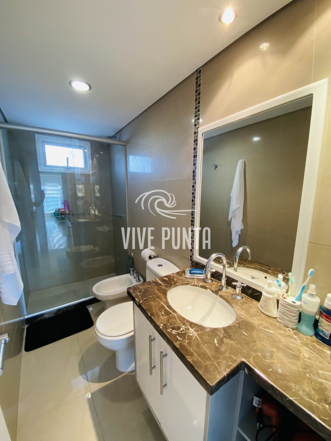 Apartamento ID.500 - Casino Tower tres dormitorios en alquiler de verano 2024. 