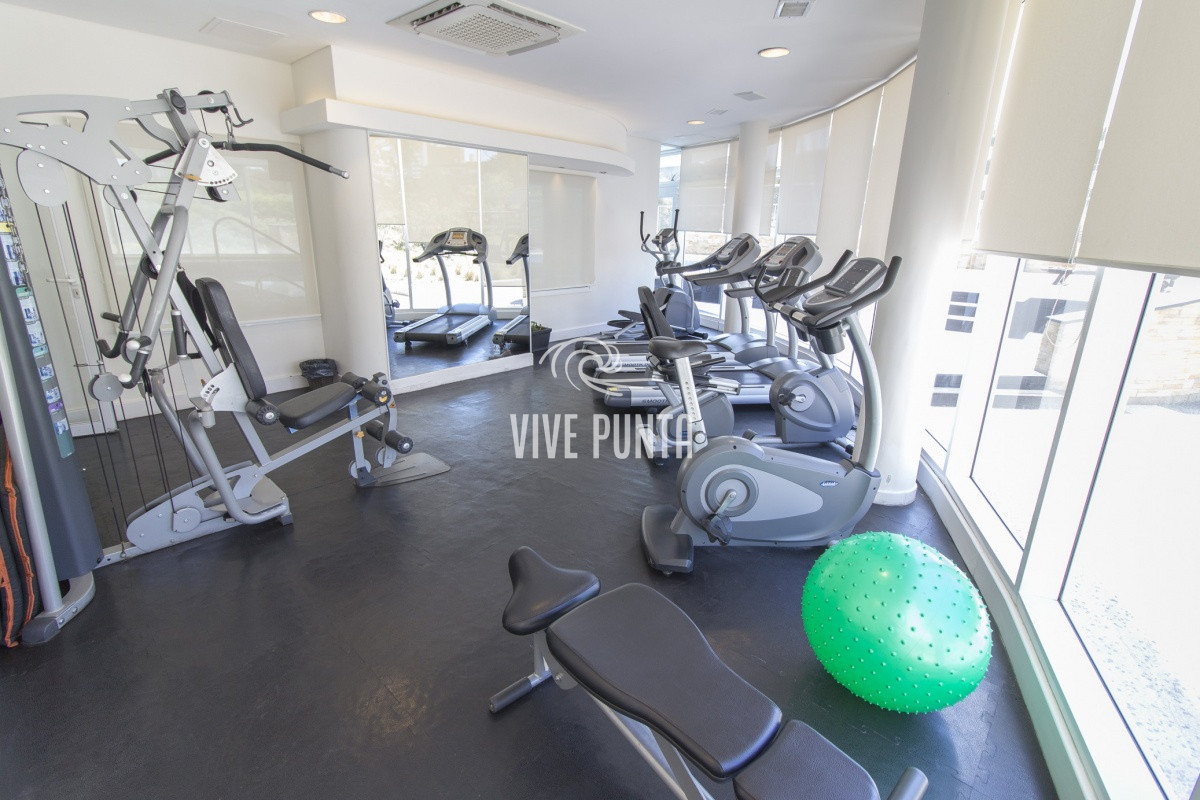 Apartamento ID.500 - Casino Tower tres dormitorios en alquiler de verano 2024. 