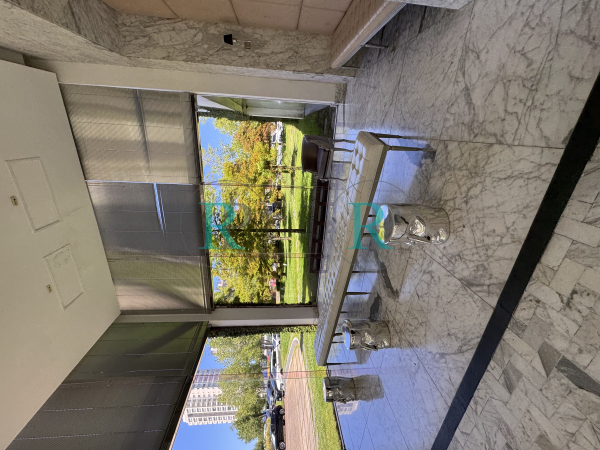 Apartamento ID.2626 - Apartamento de 1 dormitorio en venta. Punta del Este. Torre Yoo