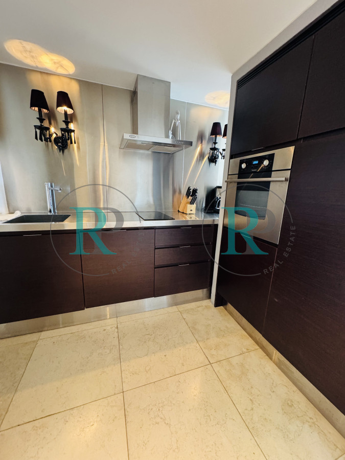 Apartamento ID.2626 - Apartamento de 1 dormitorio en venta. Punta del Este. Torre Yoo