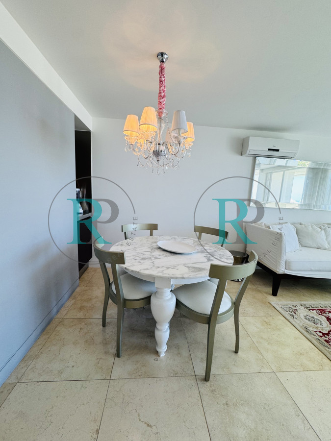 Apartamento ID.2626 - Apartamento de 1 dormitorio en venta. Punta del Este. Torre Yoo