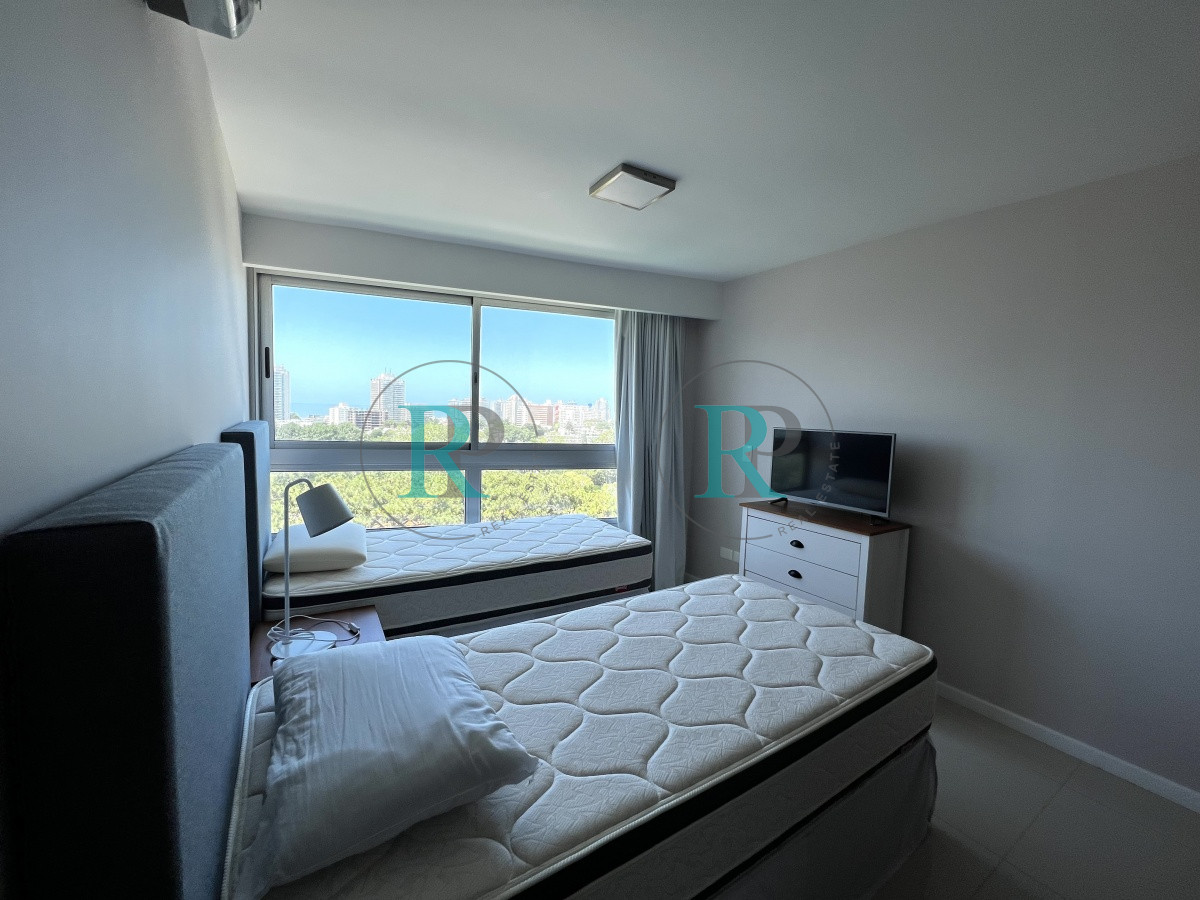 Apartamento ID.843 - Alquiler invernal 3 dormitorios 2 baños Gala vista Punta del este.