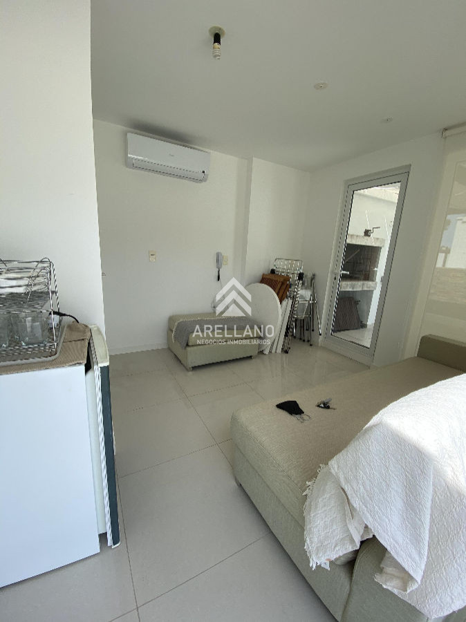 Apartamento ID.2984 - PENTHOUSE en venta Playa Mansa Punta del Este  