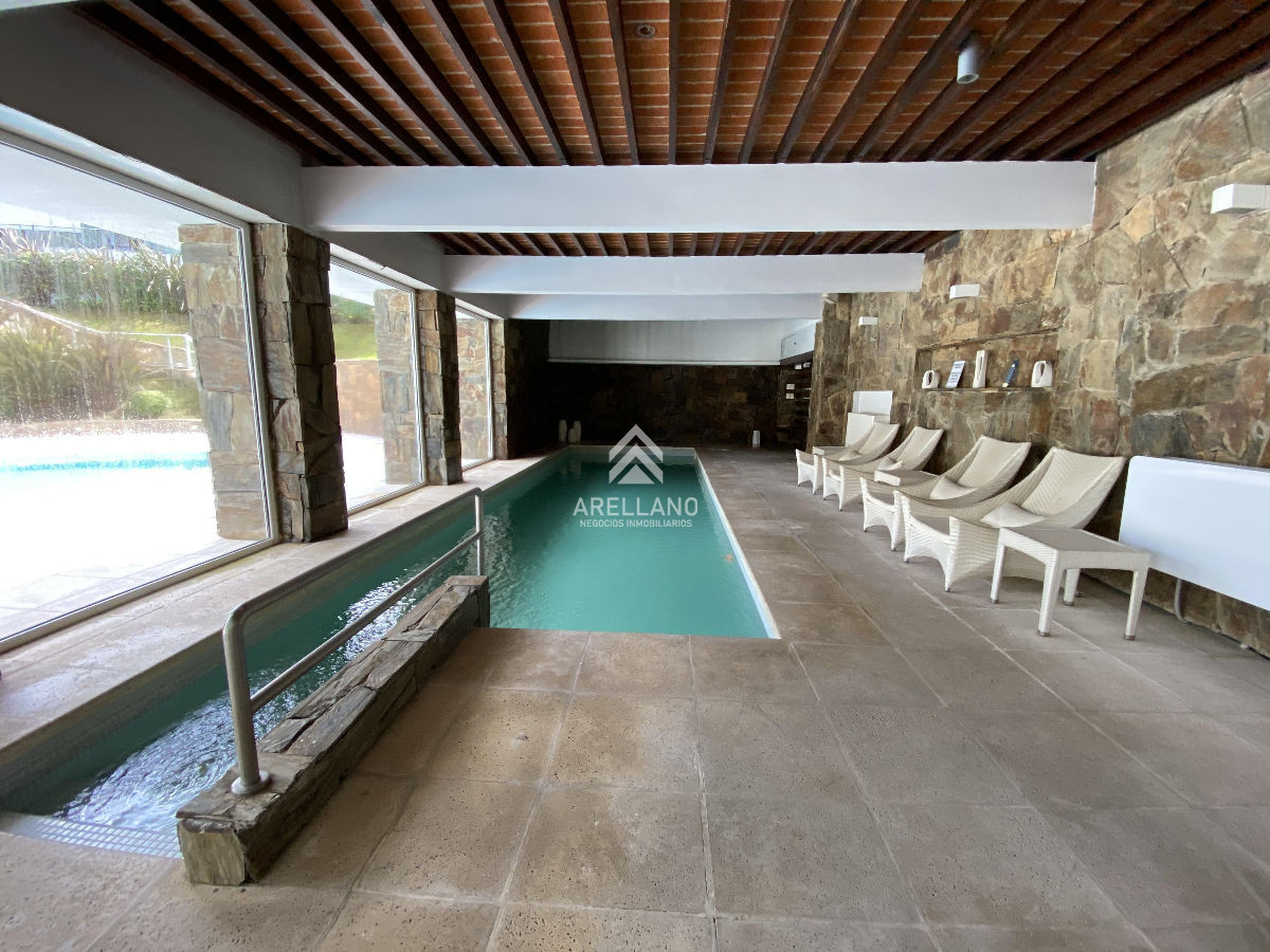 Apartamento ID.2984 - PENTHOUSE en venta Playa Mansa Punta del Este  