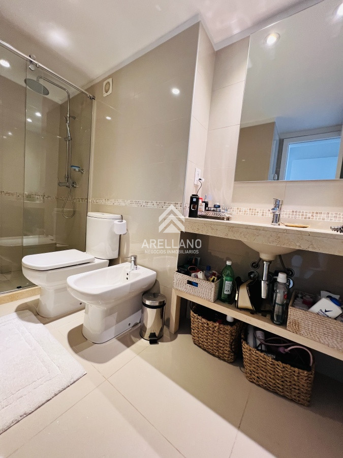 Apartamento ID.2984 - PENTHOUSE en venta Playa Mansa Punta del Este  
