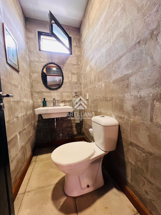 Casa ID.1944 - Venta casa 3 dormitorios en Burnett. Punta del Este