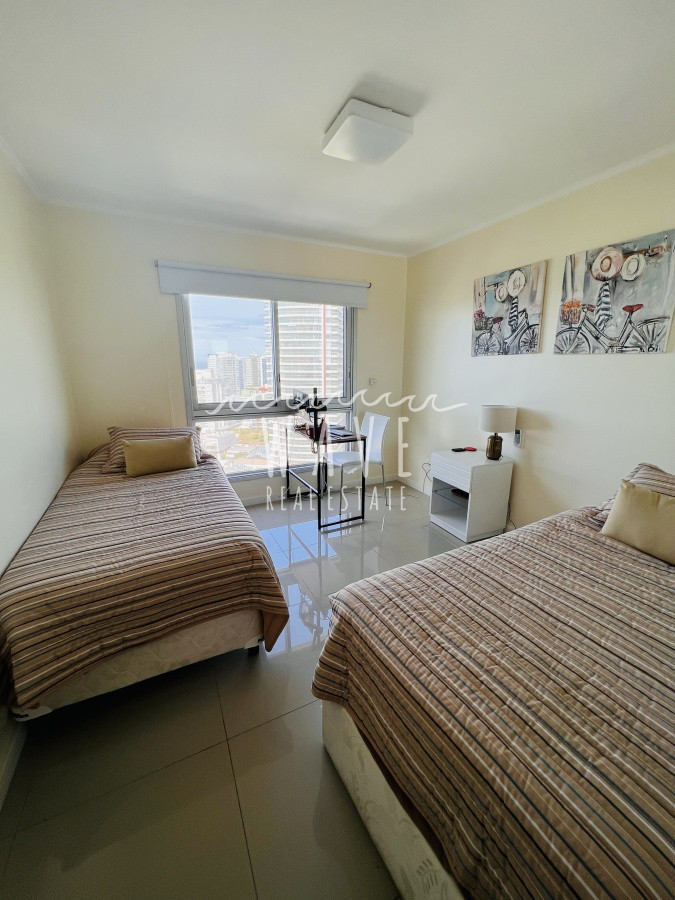Apartamento ID.1733 - Wind Tower piso alto con vista en venta 2 dormitorios