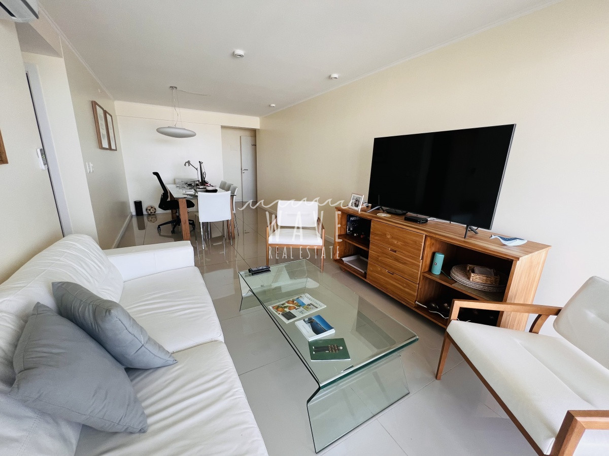 Apartamento ID.1733 - Wind Tower piso alto con vista en venta 2 dormitorios