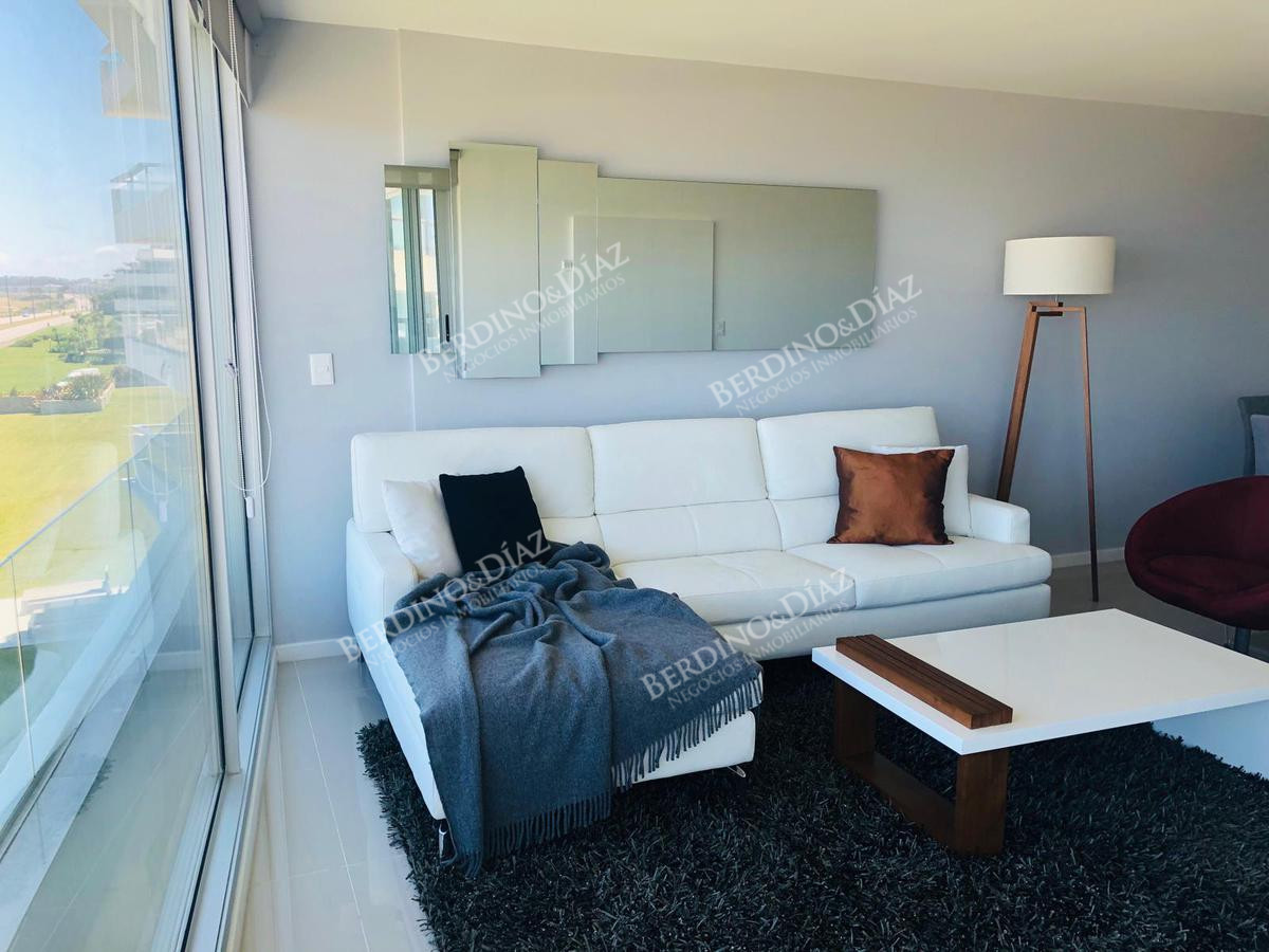 Apartamento ID.2941 - Lumiere apartamento en venta de tres dormitorios y dep. de servicio.